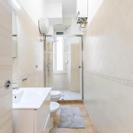 - Trastevere Apartament *